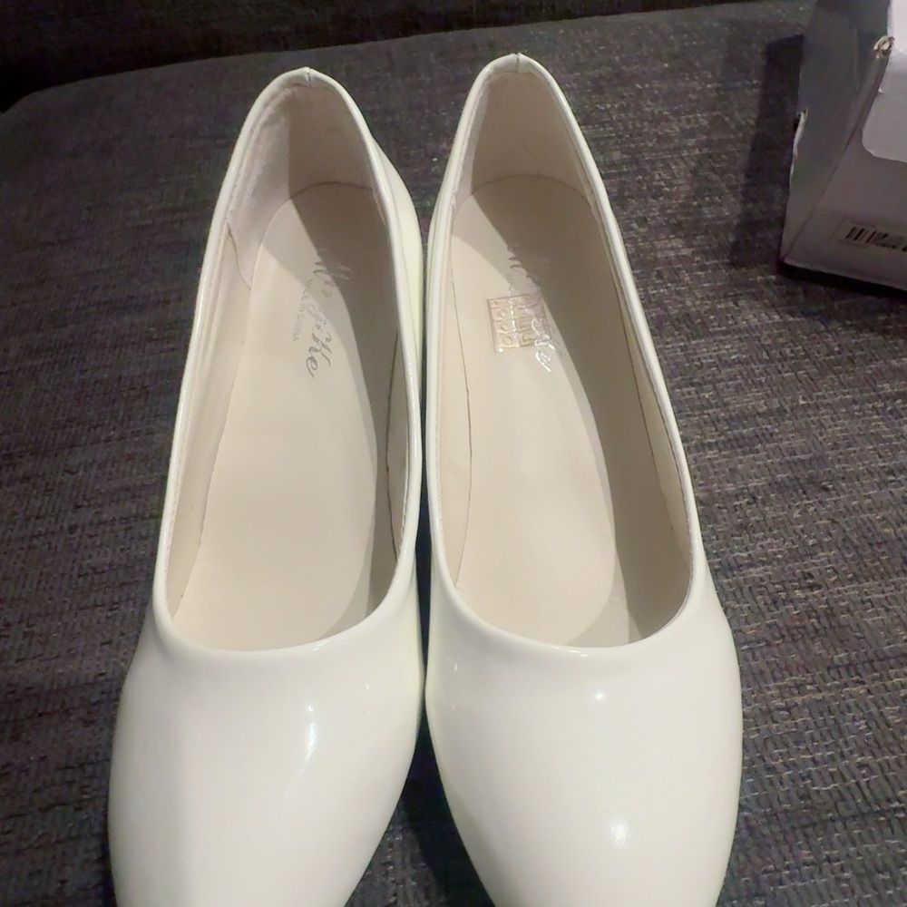 Elegant White Women's Shoes